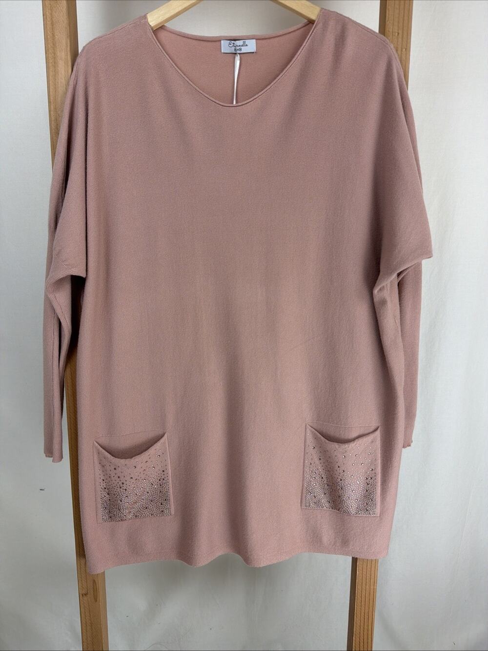 NWT Eternelle Pink Round Neck Dolman Sleeve Bedazzled Sweater #0936 Size OS